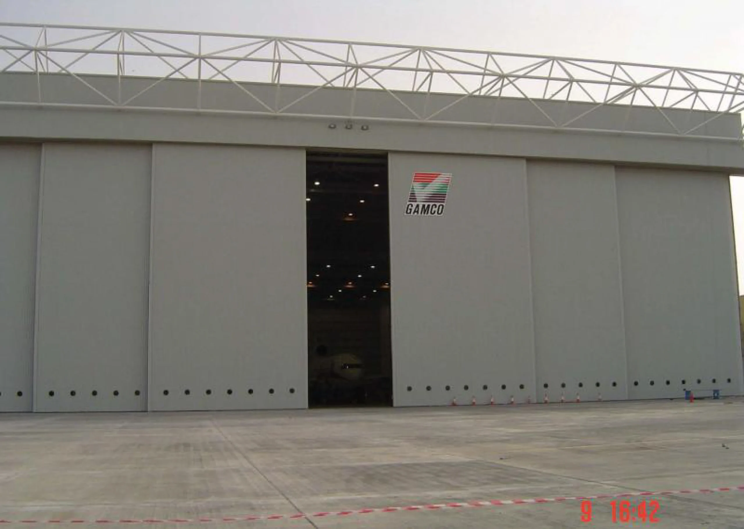 MILITARY AIRCRAFT HANGARS – AT ABU DHABI INTERNATIONAL AIRPORT